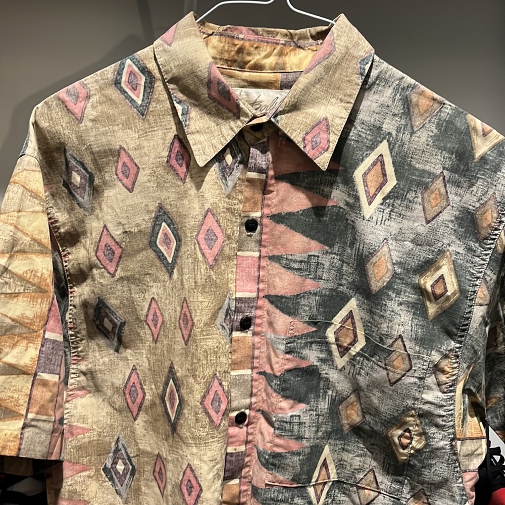 Vintage Button Up shirt Size medium